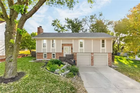 8005 N Congress Ave, Kansas City, MO 64152