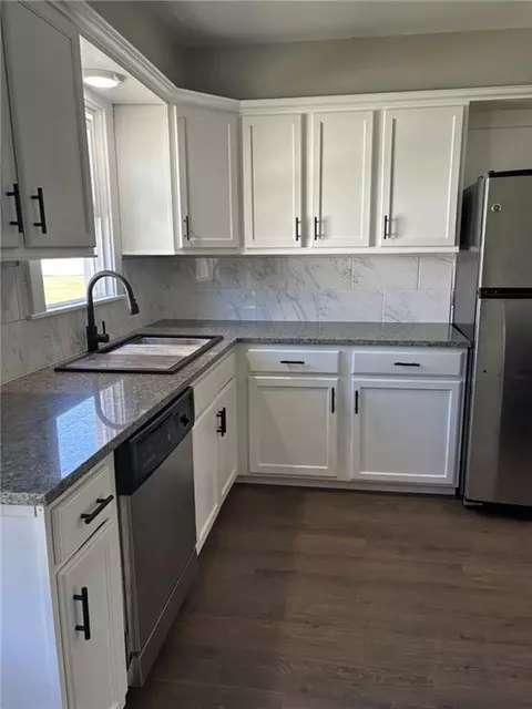 102 Center St, Windsor, MO 65360 photo 3