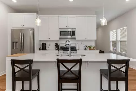 Kitchen - 511 Hampstead Dr, Raymore, MO 64083 photo 1 of 4