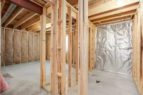 Entry Way - 511 Hampstead Dr, Raymore, MO 64083 photo 5 of 5
