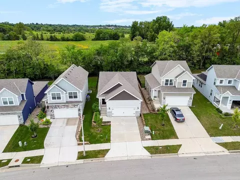 View/Area - 511 Hampstead Dr, Raymore, MO 64083 photo 1 of 9