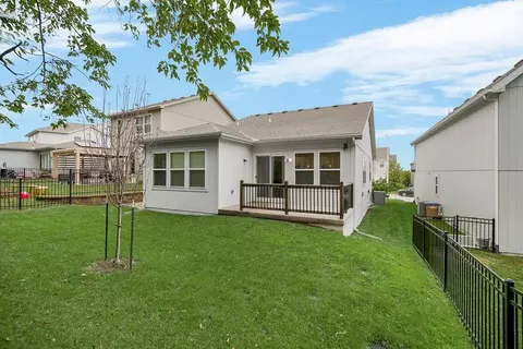 Exterior - 511 Hampstead Dr, Raymore, MO 64083 photo 2 of 7