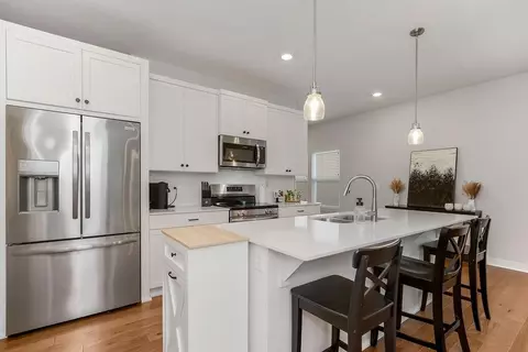 Kitchen - 511 Hampstead Dr, Raymore, MO 64083 photo 2 of 4