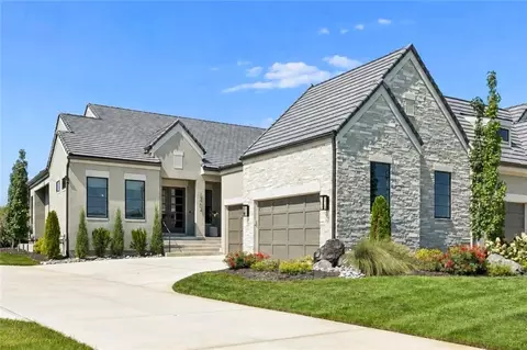13704 Pembroke Ln, Leawood, KS 66224
