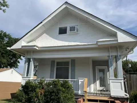 2911 Sylvanie St, Saint Joseph, MO 64501