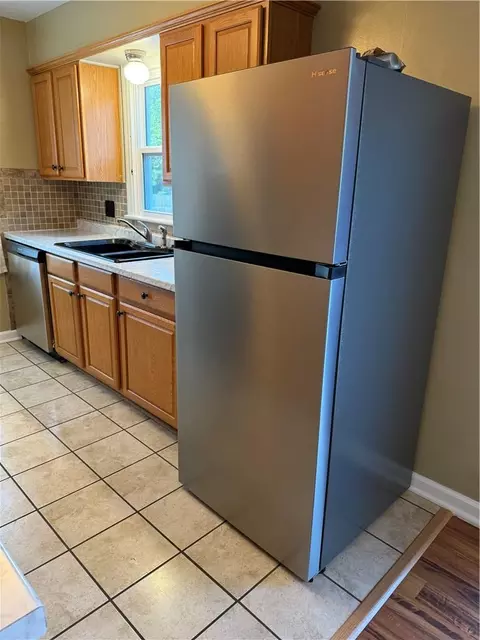Kitchen - 2607 Parallel Ave, Saint Joseph, MO 64506 photo 3 of 6