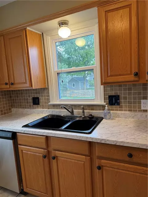 Kitchen - 2607 Parallel Ave, Saint Joseph, MO 64506 photo 1 of 6