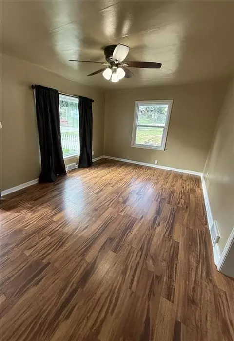 Living - 2607 Parallel Ave, Saint Joseph, MO 64506 photo 2 of 2
