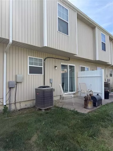 262 Pointe Ln #1, Raymore, MO 64083 photo 4