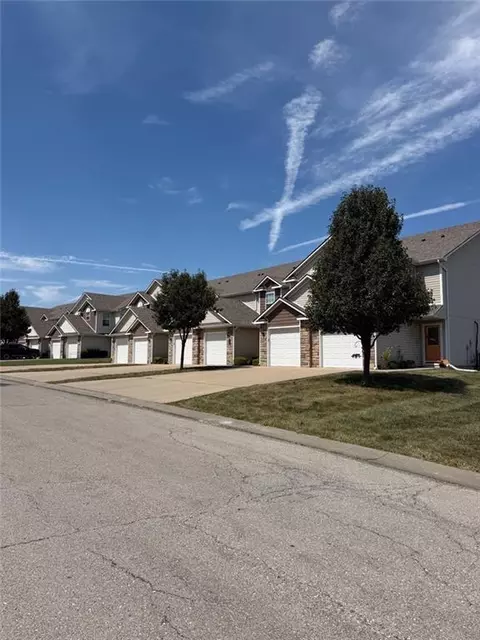 262 Pointe Ln #1, Raymore, MO 64083 photo 6