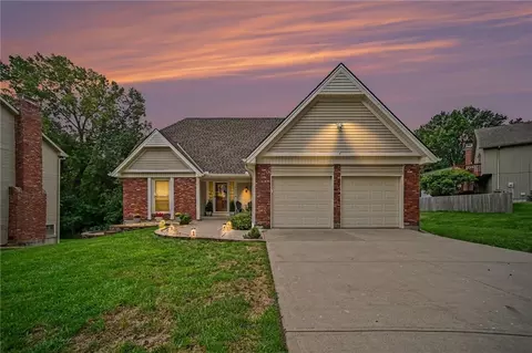 8309 N Marston Ave, Kansas City, MO 64151