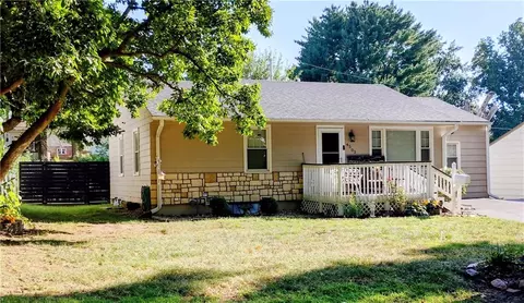 4503 NE 50th St, Kansas City, MO 64119