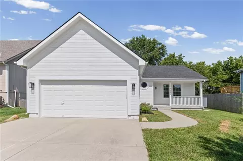 8620 NE 116th St, Kansas City, MO 64157