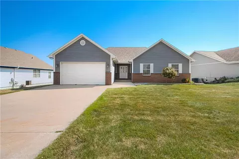 Exterior - 1706 Bluebird Ct, Atchison, KS 66002 photo 2 of 8