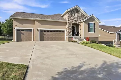 24940 W 143 Ter, Olathe, KS 66061