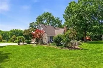 Exterior - 12905 Quail Rdg, Lees Summit, MO 64086 photo 8 of 8