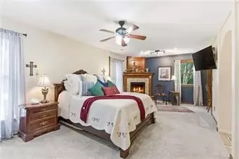 Bedroom - 12905 Quail Rdg, Lees Summit, MO 64086 photo 1 of 4