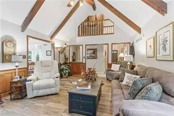 Entry Way - 12905 Quail Rdg, Lees Summit, MO 64086 photo 2 of 3