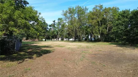 604 E Walnut St, Blue Mound, KS 66010 photo 9