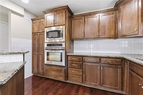 Kitchen - 1010 Wesley Ave, Raymore, MO 64083 photo 4 of 4