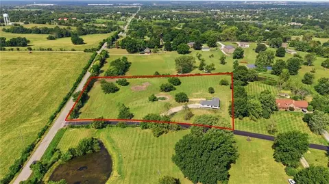 View/Area - 1010 Wesley Ave, Raymore, MO 64083 photo 5 of 5