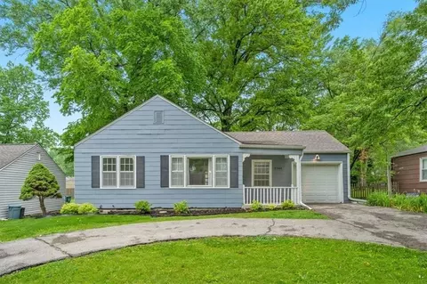5344 Nall Ave, Roeland Park, KS 66202