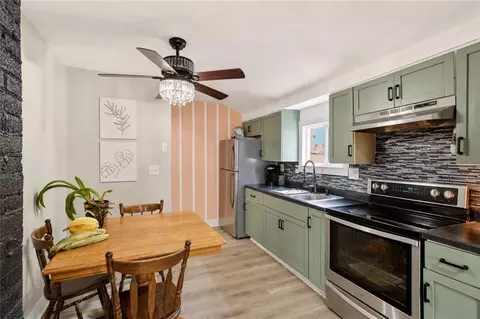 Kitchen - 1712 S Brookside Ave, Independence, MO 64052 photo 2 of 3