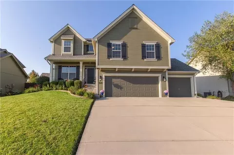 1705 NW 93rd St, Kansas City, MO 64155