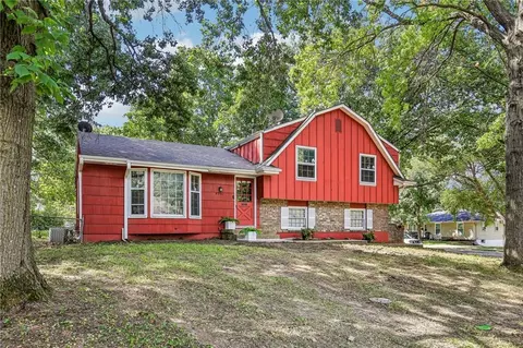 8201 E 104th St, Kansas City, MO 64134