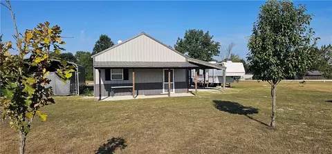Other - 27307 Sunset Dr, Clinton, MO 64735 photo 18 of 19