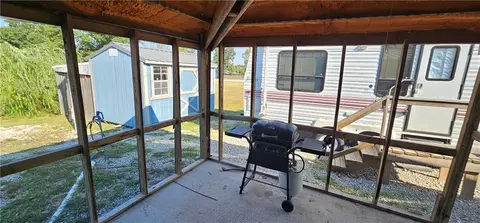 Exterior - 27307 Sunset Dr, Clinton, MO 64735 photo 6 of 10