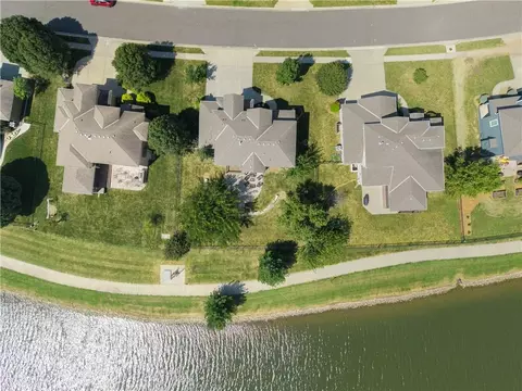 View/Area - 8808 SW 4th St, Blue Springs, MO 64064 photo 2 of 15