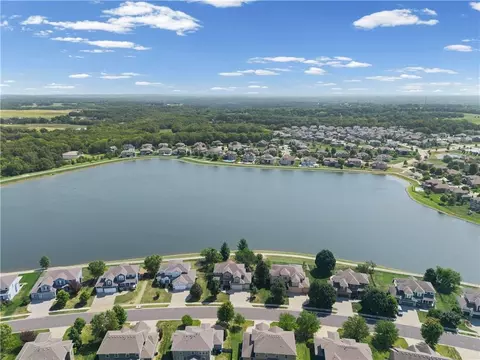 View/Area - 8808 SW 4th St, Blue Springs, MO 64064 photo 13 of 15