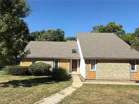 8300 Grant Ave, Overland Park, KS 66212
