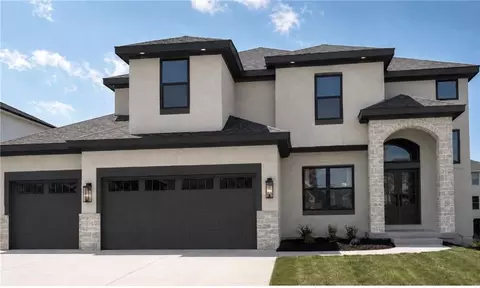 12695 NW Bittersweet Dr, Platte City, MO 64079
