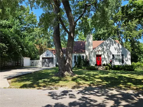 3753 N Grand Ave, Kansas City, MO 64116