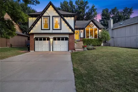 22421 W 64th St, Shawnee, KS 66226