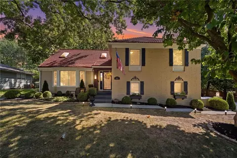 5405 W 80th St, Prairie Village, KS 66208
