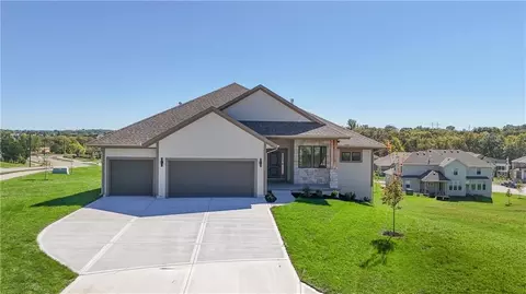 23903 Clear Creek Pkwy, Shawnee, KS 66226