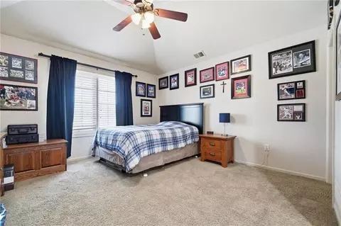 Bedroom - 1124 Metfield Ln, Raymore, MO 64083 photo 3 of 6