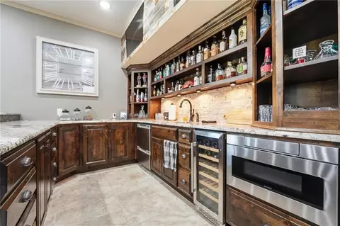 Kitchen - 1124 Metfield Ln, Raymore, MO 64083 photo 7 of 7