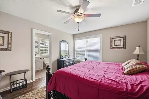 Bedroom - 1124 Metfield Ln, Raymore, MO 64083 photo 6 of 6