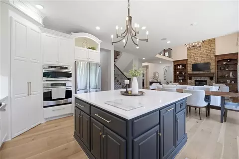 Kitchen - 1124 Metfield Ln, Raymore, MO 64083 photo 4 of 7