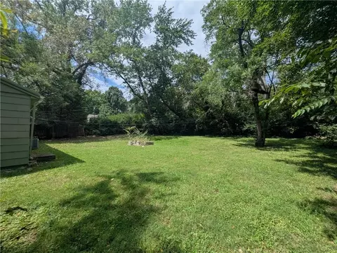 Exterior - 1206 E 134th St, Grandview, MO 64030 photo 2 of 3