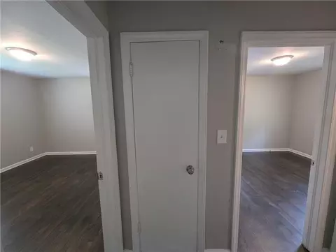 Entry Way - 1206 E 134th St, Grandview, MO 64030 photo 2 of 4