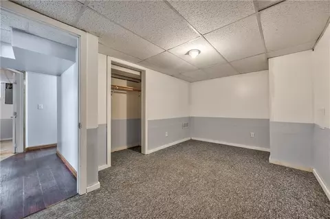Bedroom - 1627 E Glenn Dr, Lawrence, KS 66044 photo 6 of 6
