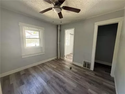 Bedroom - 10033 E Wilson Rd, Independence, MO 64053 photo 3 of 5