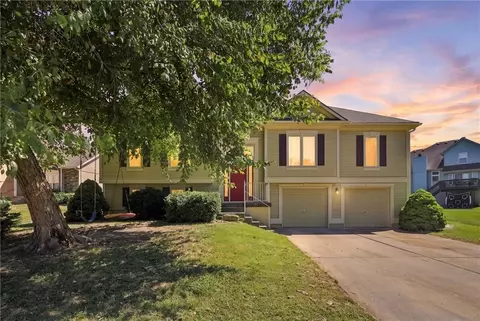 11305 N Holly St, Kansas City, MO 64155