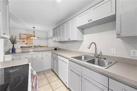 Kitchen - 2402 E 27th Ter, Lawrence, KS 66046 photo 3 of 3