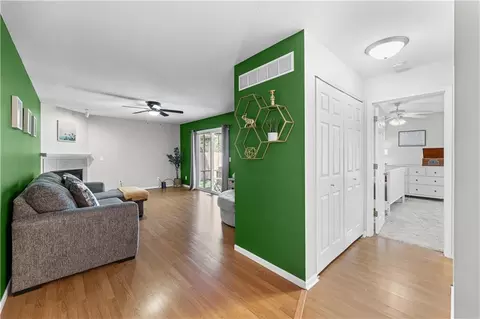 Entry Way - 2402 E 27th Ter, Lawrence, KS 66046 photo 1 of 2